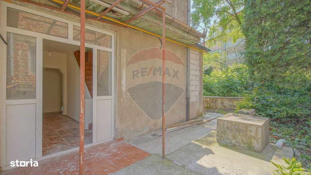 Casă cu potențial în Centrul Civic Brașov | 4 camere