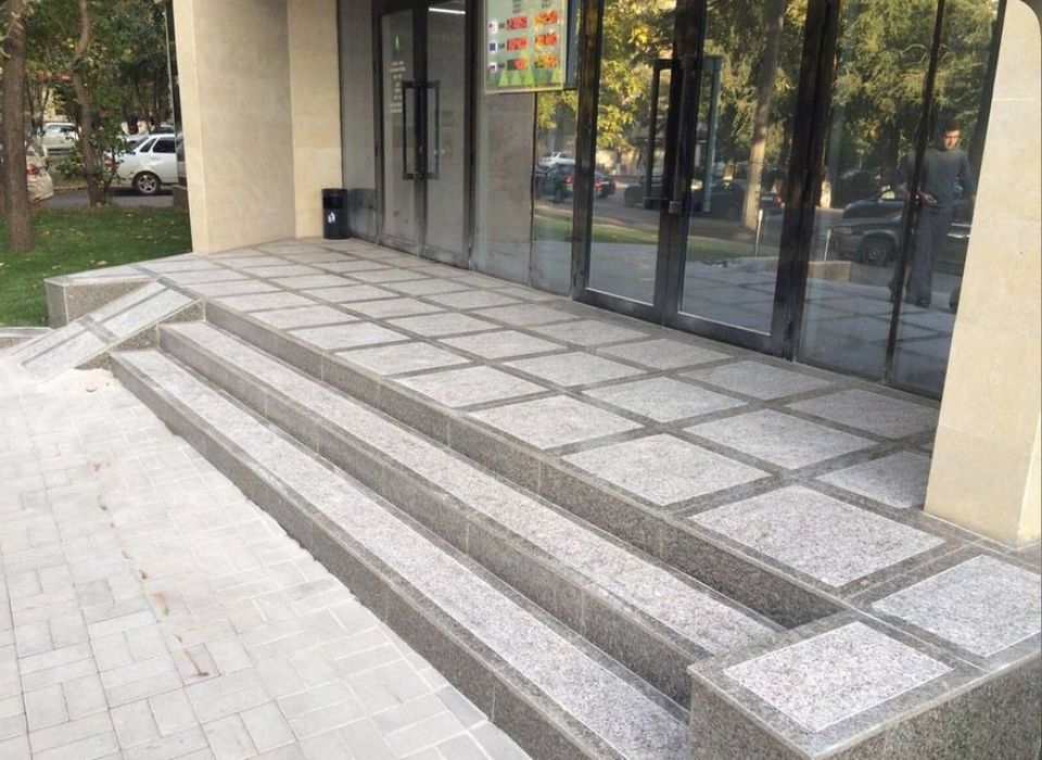 Гранит травертин мрамор итд
