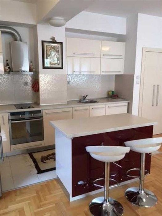 Дава се под наем Двустаен апартамент в Бургас, Лазур - 67 кв.м за 229.5 € - Снимка #2