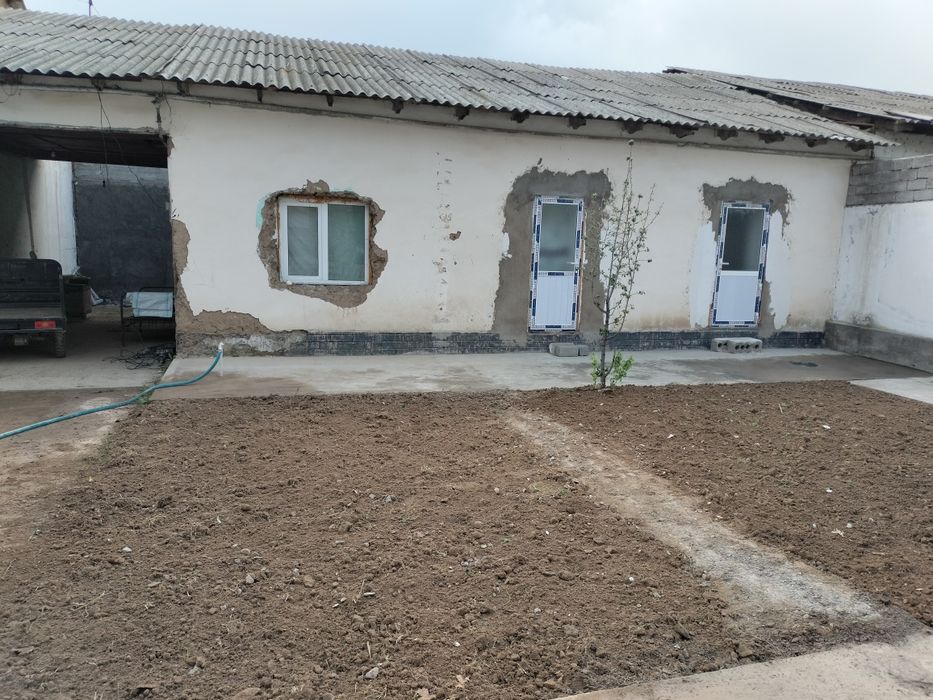 Уй ховли участка сотилад