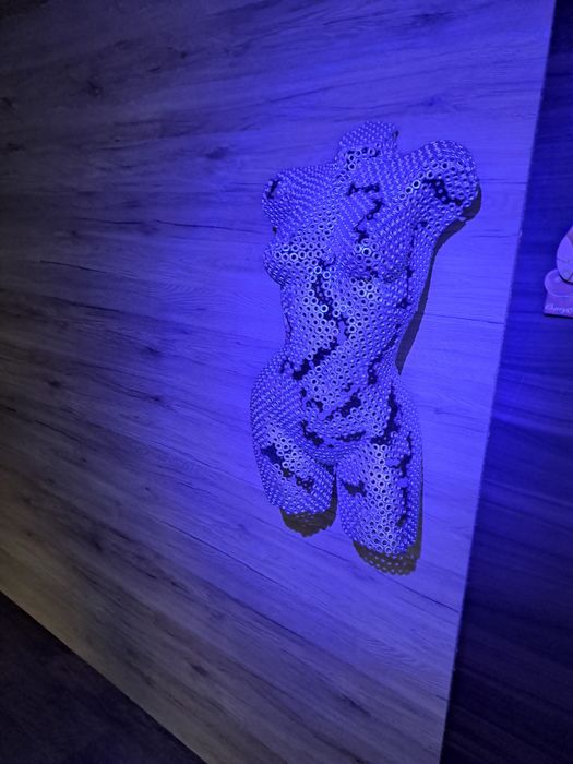 Манекен за декорация заведения ,магазини,офиси