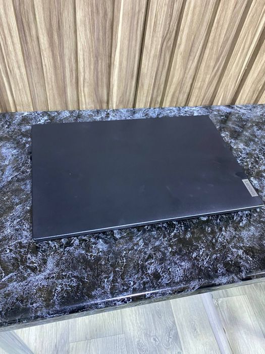 Срочно продаю ноутбук Lenovo V15 G4 AMN в идеальном состоянии