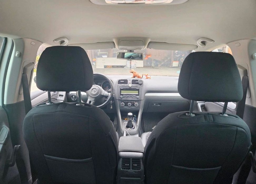 Vând  sau schimb Golf  6 Team ,2010.