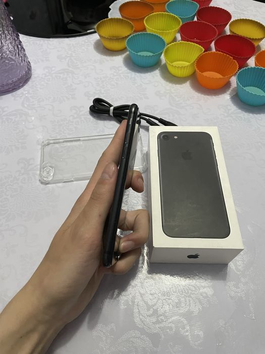 Продам Айфон 7 128gb