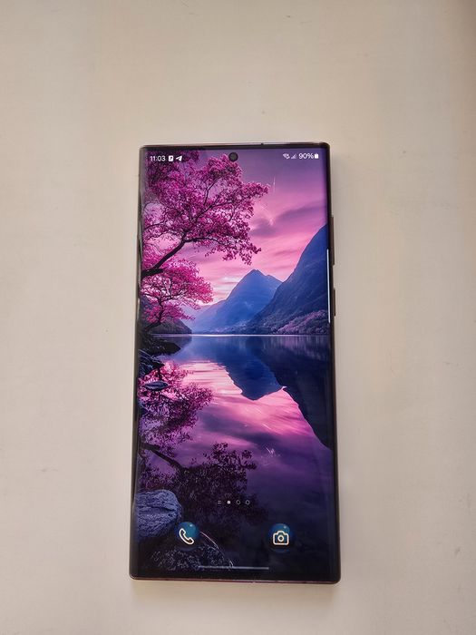 Продам телефон Samsung S 22 ultra.