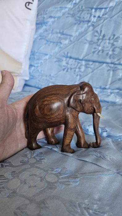 Sculptură elefant dim lemn masiv lucrat manual