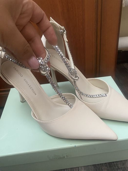 Туфли от TAMIDO одевались на той