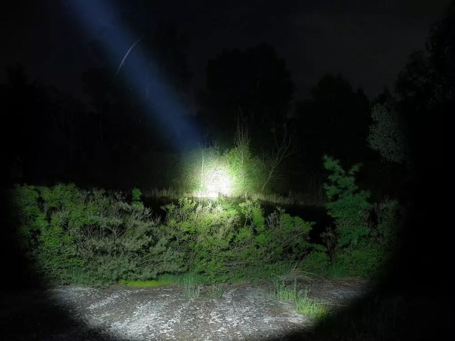 Lanterna Profesională Cu Led T6(Raza Maximă 250M)