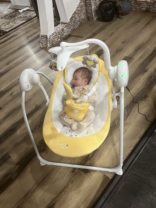 Продам шезлонг детский ( электро качеля)