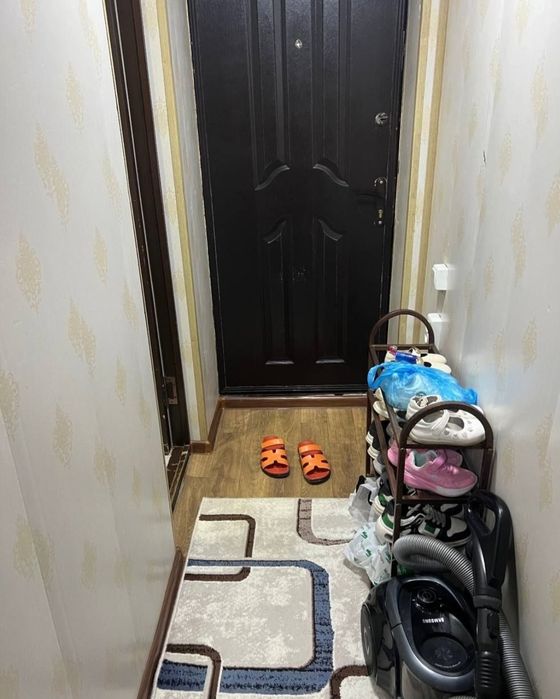 Сдаётся 1 комнатная со всеми удобствами на БУЗ  2. ЭКО  базар рядом
