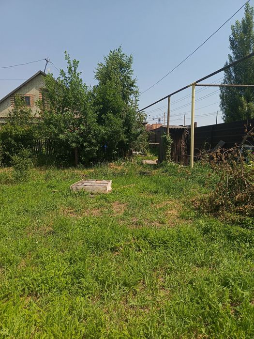 Участок с домом.