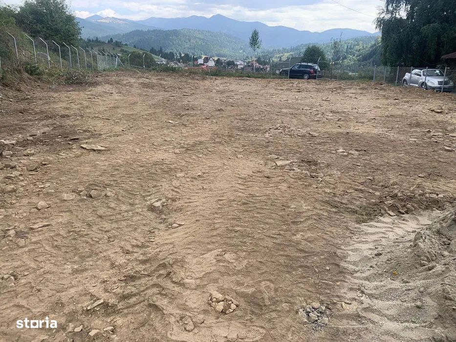 Teren de 12 Ari intravilan,Panorama spre Lacul Colibita