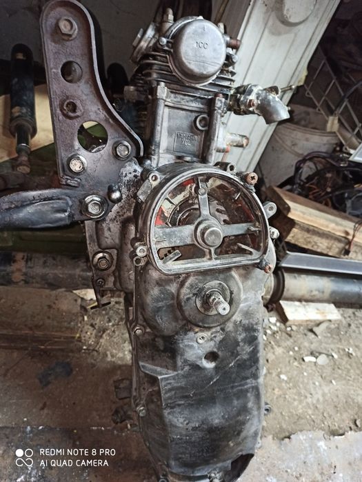 Двигатель Ямаха для мопеда 100 кубиков