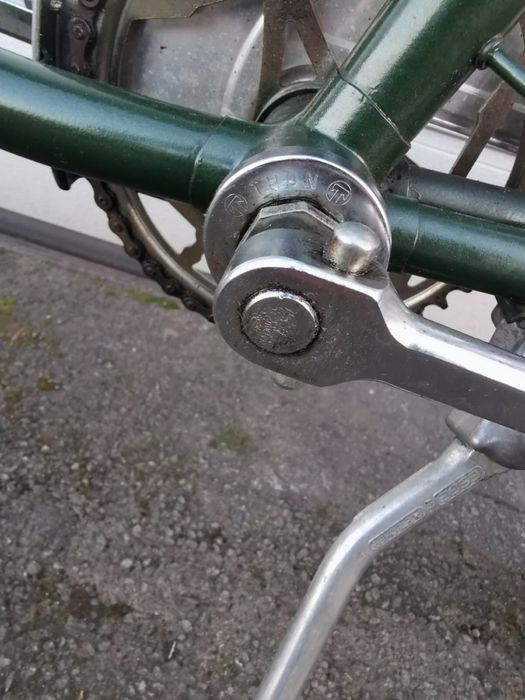 Vând bicicletă retro