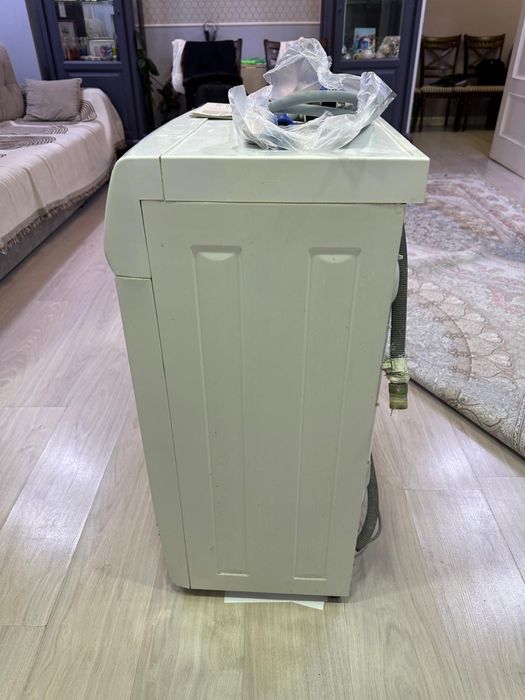 Стиралка Zanussi