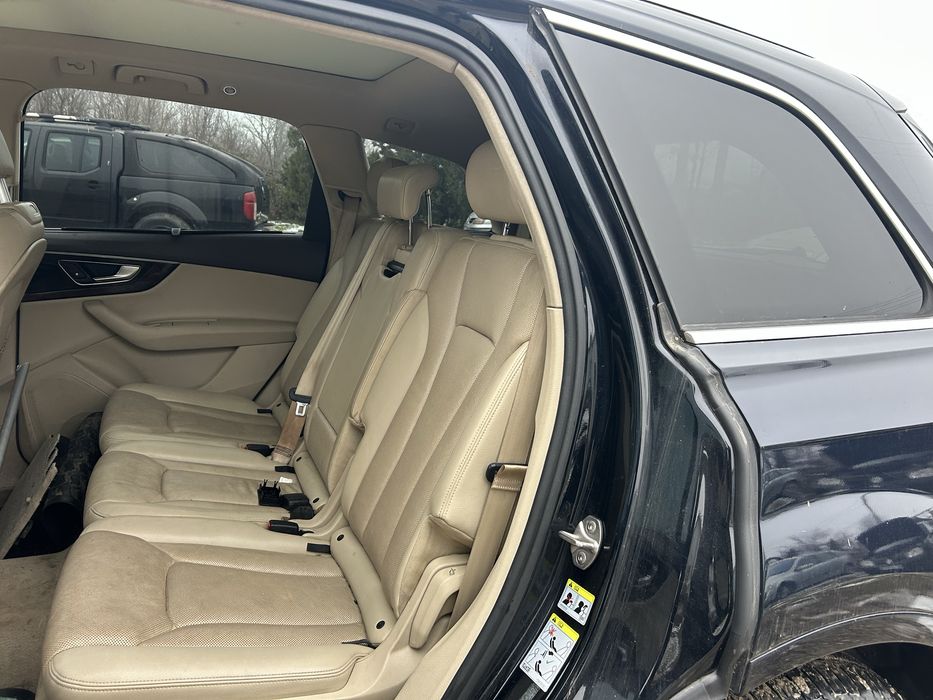 Audi  Q7    4m  333 k/c 2018  на части   или цял