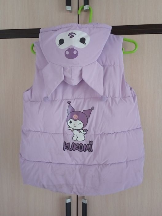 Продам детскую безрукавку.