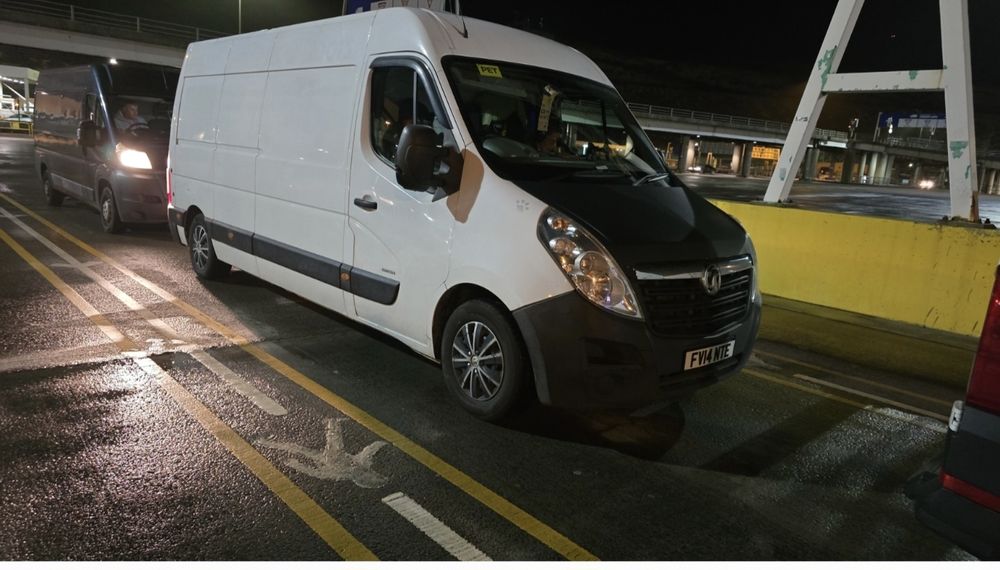 Opel Movano volan dreapta