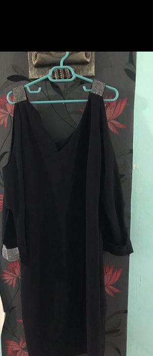 Rochita noua. Doar probata .Marimea L