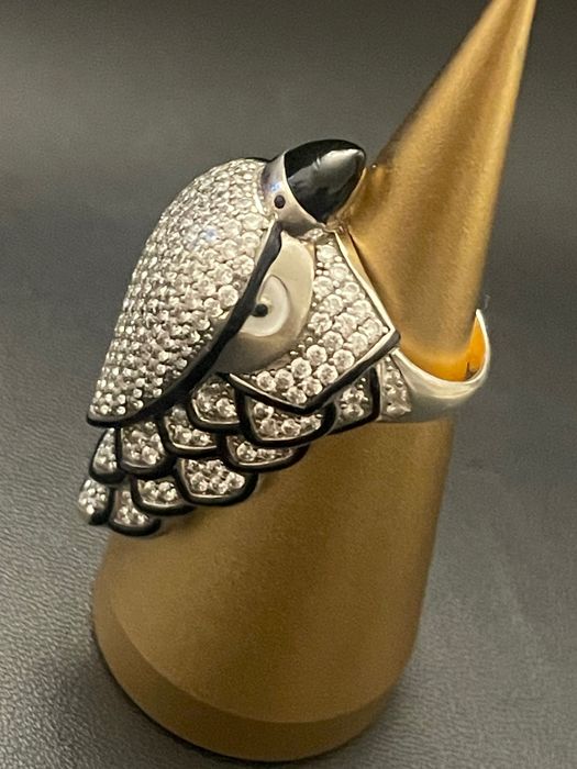 Пръстен стил Boucheron  от колекцията Animaux, модел Falcon. Сребро S 925/ емайл