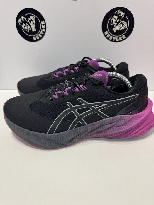 Маратонки ASICS NOVABLAST 3 . Номер 41.5