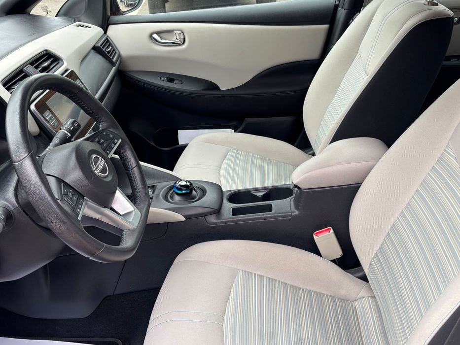 Vand Nissan Leaf electric 2022 150cp