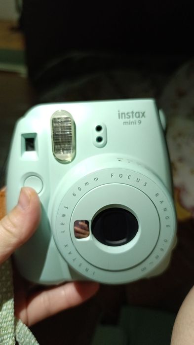 продаётся instax mini 9