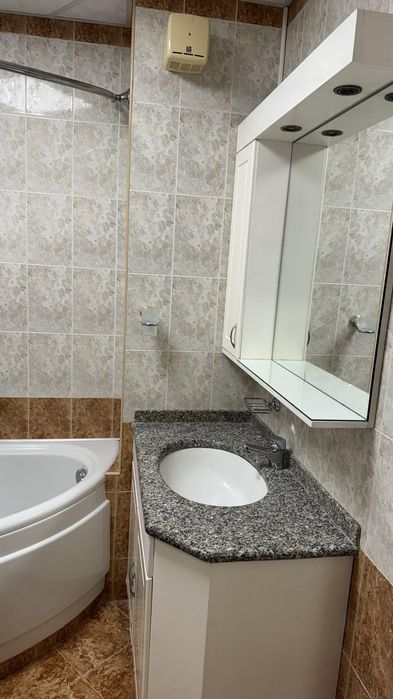 Дава се под наем Многостаен апартамент в Пловдив, Мараша - 130 кв.м за 800 € - Снимка #11