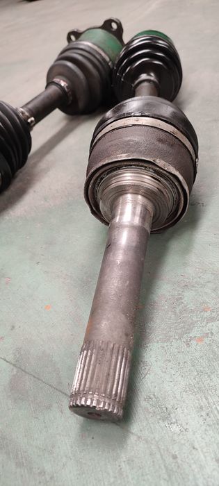 Привода на Mitsubishi Pajero 2, Delica булка, Chellenger