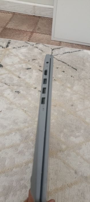 Lenovo ideapad core i3