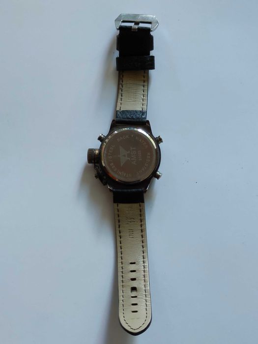 Продам Армейские часы АМСТ