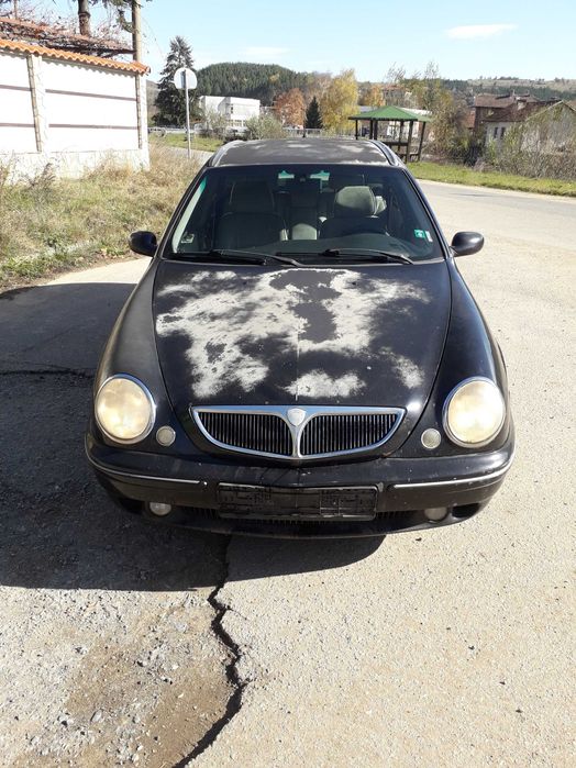 Ланчиа либра на части