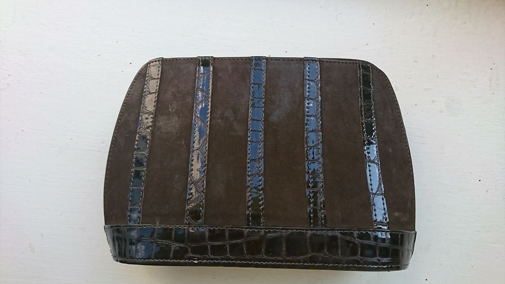 Кожена дамска чанта