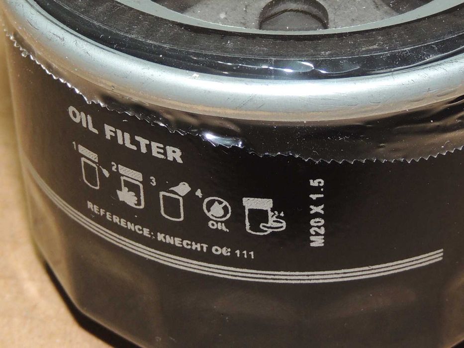 Маслен филтър SM142, M20X1,5.  2 кг. Прахов пожарогасител Ятрус 2