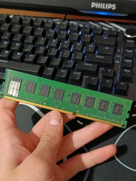 ОЗУ 8гб 1600mhz DDR3