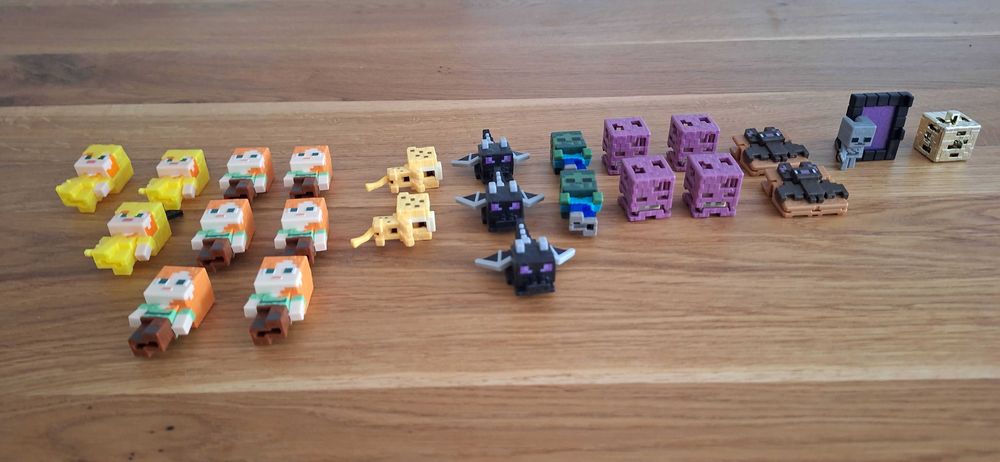 Майнкрафт фигурки- Kinder Joy Minecraft Collection 2026