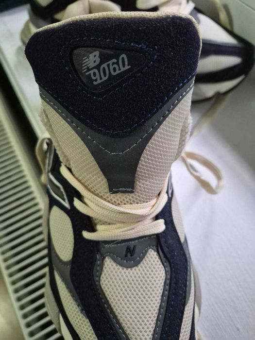 Adidasi New Balance 9060