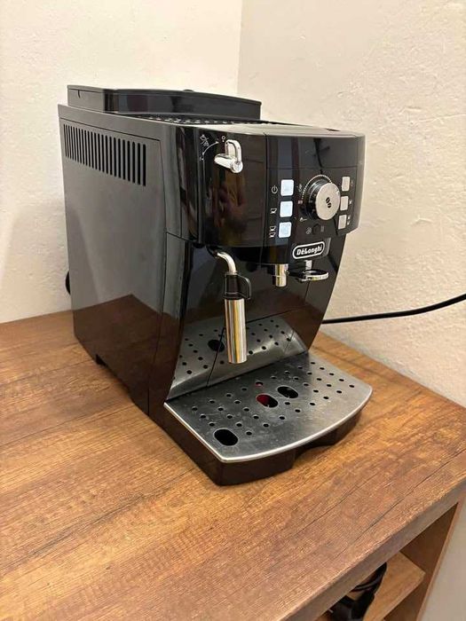 Espressor Automat DeLonghi Magnifica -EVO  /.SI ECAM 23.420 .SI / S