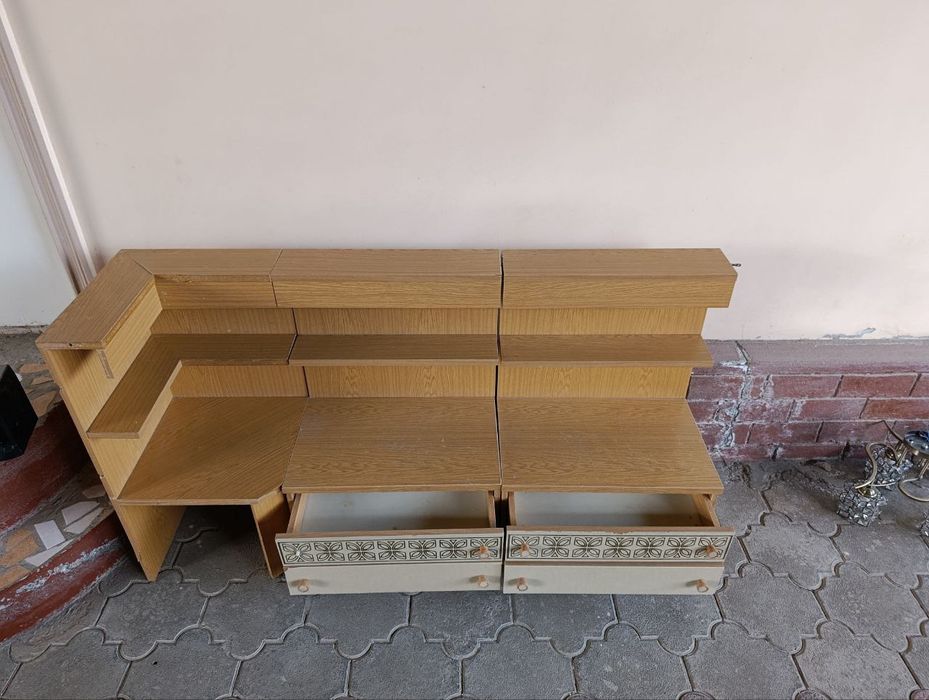 Eski mebel. Narxi 250000