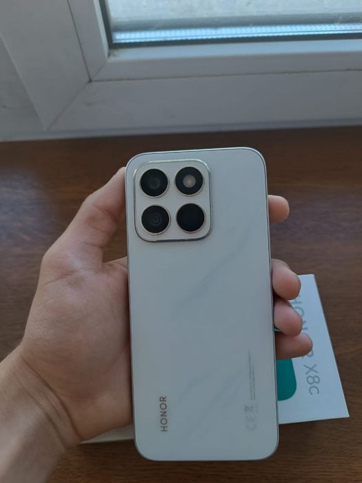 Honor x8c в хорошем состоянии