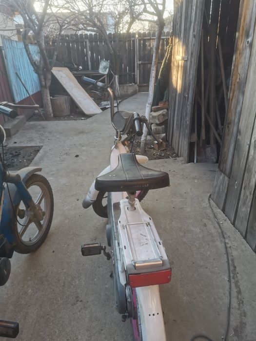 Vand 3 mopeduri Piaggio