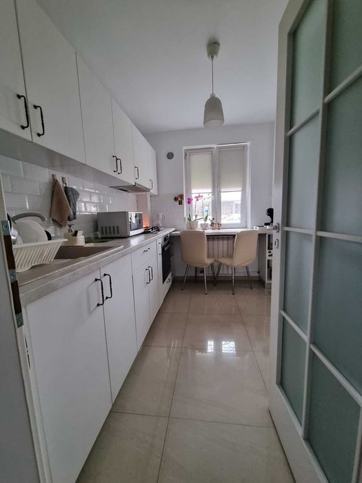 Vand apartament 2 camere București sector 1 cartier Pajura. Utilat mobilat lux. Preț ușor negociabil!