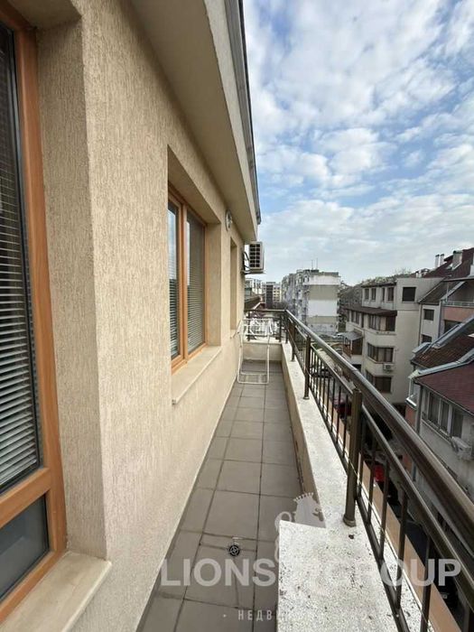 Под наем уютен и светъл двустаен апартамент