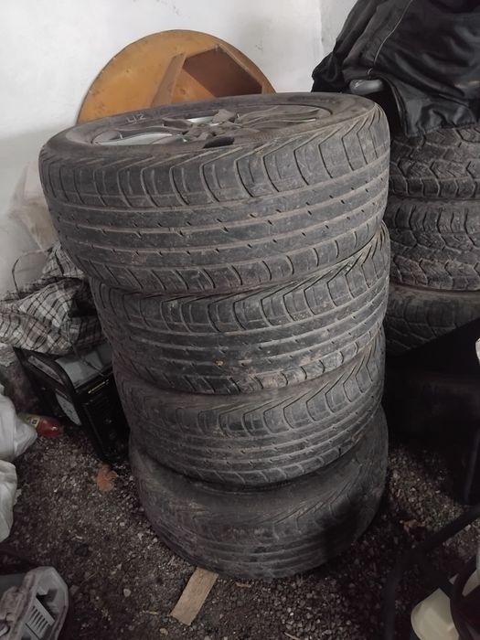 Продаю диски с резиной 2комплекте