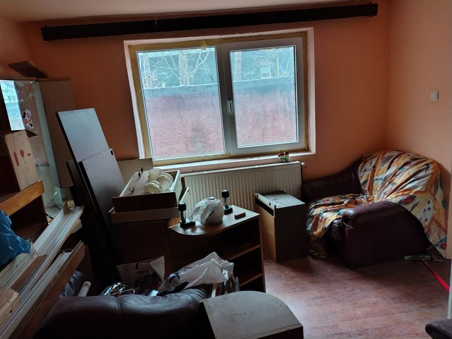 Casă Oravița zona lacul mare