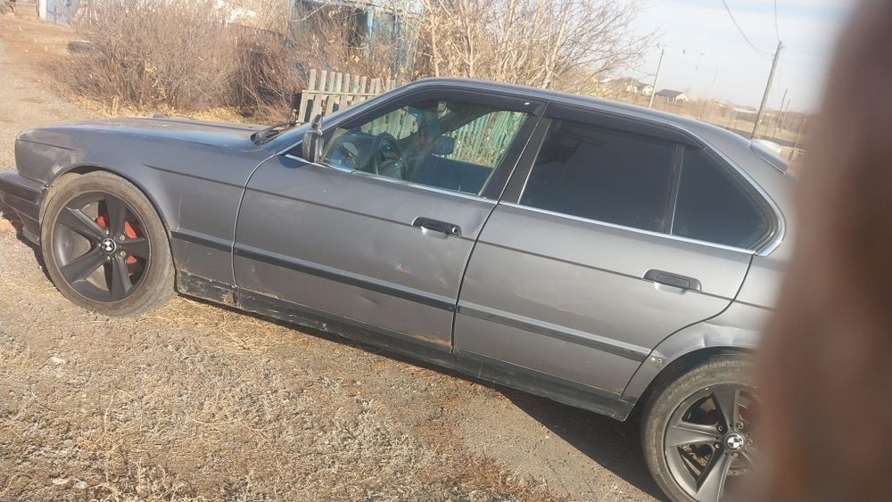 Продам на полном ходу ,сел и поехал.