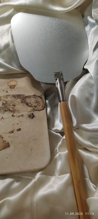 Spatulă pizza aluminiu coadă lemn plus șamotă