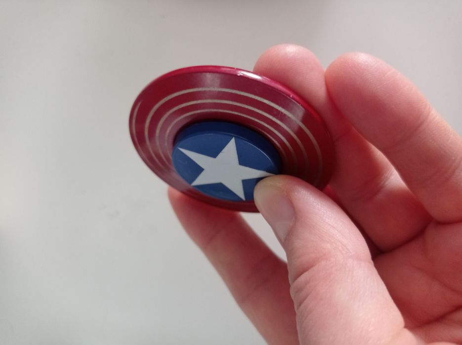 Спинер Марвел б.у