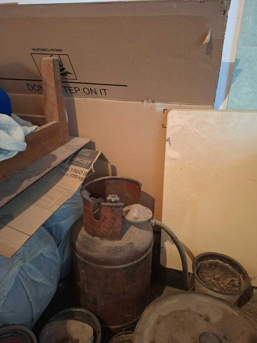 Продам турецкую газовую плиту с баллоном