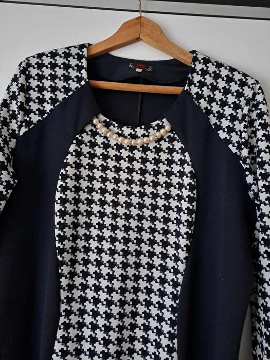 Дамска официална рокля